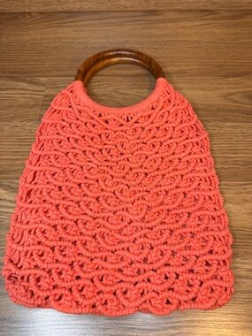 Sigrid Olsen Handcrafted Coral Crochet Tote Wooden Handles Resort Bag Lined